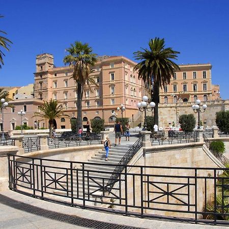 Sky Moon Cagliari Centro Vista Mare Apartment Ngoại thất bức ảnh